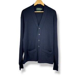 C.C. Filson Co. Bristol Cardigan Sweater Size Large Navy  100% Merino Wool